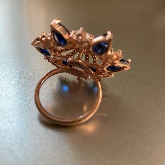 Blue Color Rose Gold American Diamond Finger Ring - Picture 3 of 3